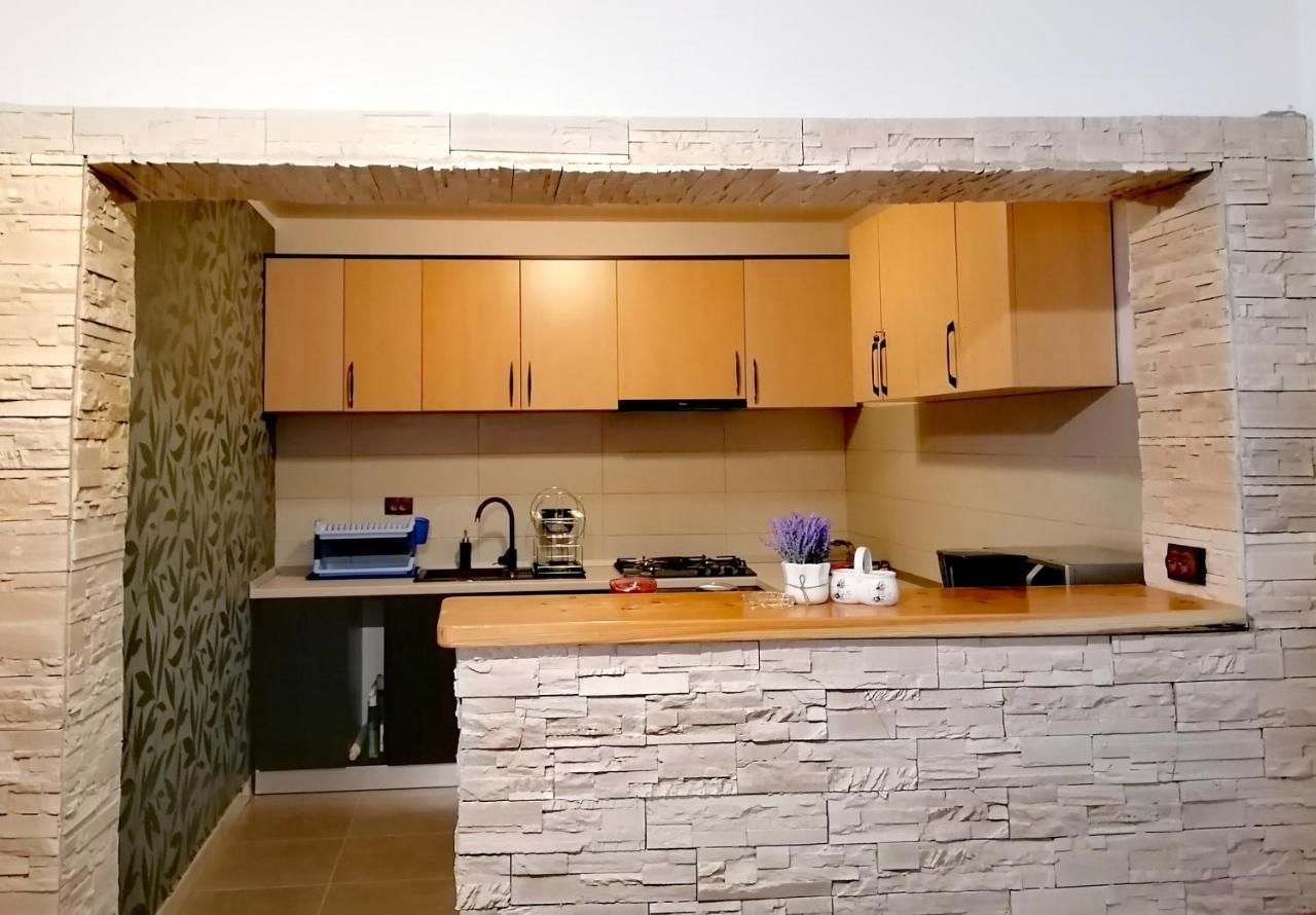 Voinescu House - Natural Living & Eating Simon Luaran gambar